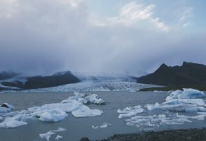 Melting glaciers and sea ice are a clear indication of the exceptional reality of climate change today. 